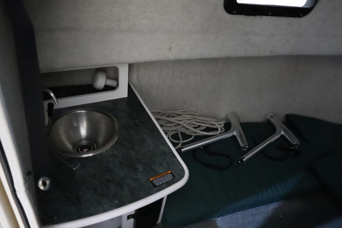 Used 2006 Trophy 2352 Walkaround Pro