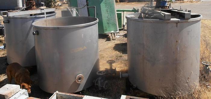 Used Tank, 750 Gallon, S/st, Agit, 3 HP, (4) #C735196