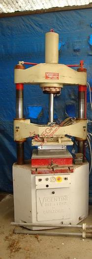 Used Hydraulic press VICENTINI mod. H 30