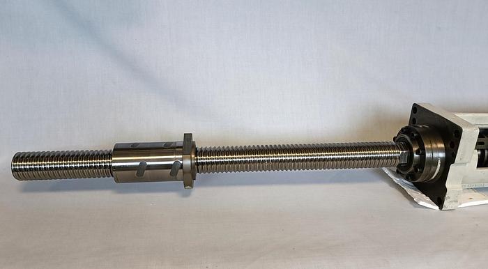 Sychronmotor mit Kugelgewindetrieb, MDD115C-N-015-N2M-130GB2, Rexroth, neuwertig