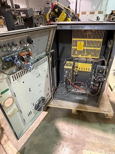 Used FANUC M-16iB/20, WITH R-J3iC CONTROL, CABLES & TEACH PENDANT.
