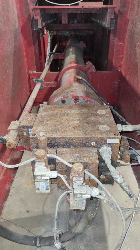 Used Paal Likon 275 D, Presskraft 80 t, Baujahr 2002 mit Trichter und Drahtzugstation