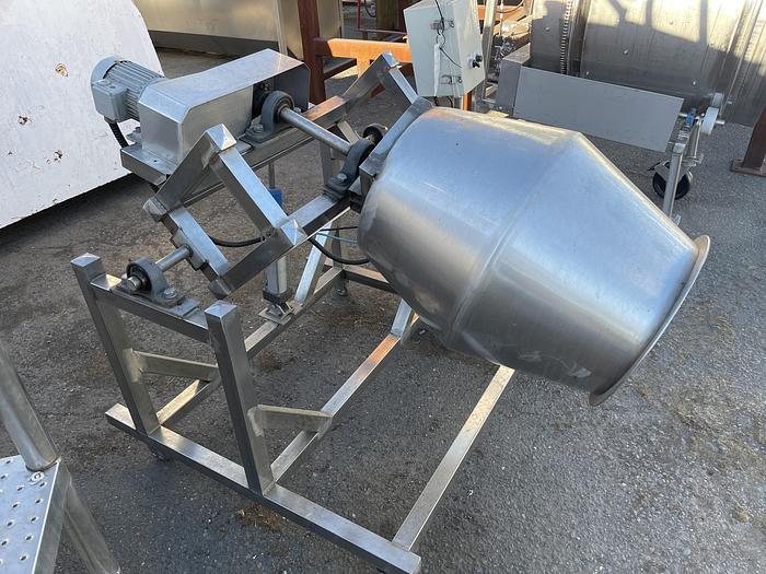 Used Stainless Steel Tilting Mixer with Speed Control
