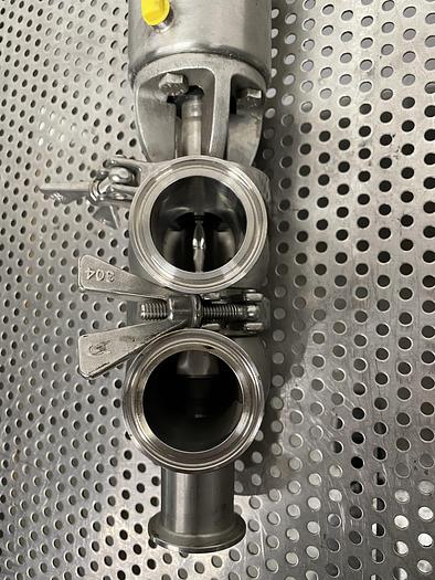 Used SPX M18BP816631TTT SW4D 1.5" S-LINE 74mm SS Valve w/ 1 1/2" Sanitary Fittings