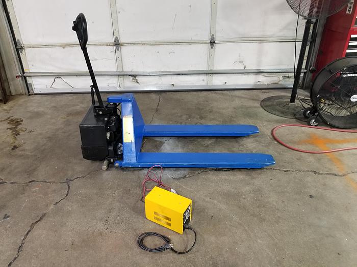 Used Hu Lift JE6810 Electric Pallet Jack