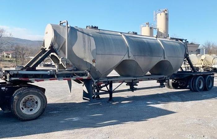 Used 1984 Heil Cement Tanker