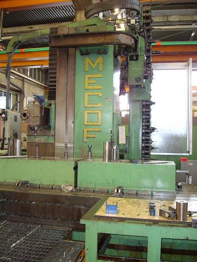 Usato FRESATRICE A BANCO FISSO MECOF CS 105 G CNC