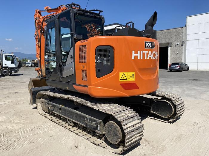 Usato 2019 HITACHI ZX135US-6