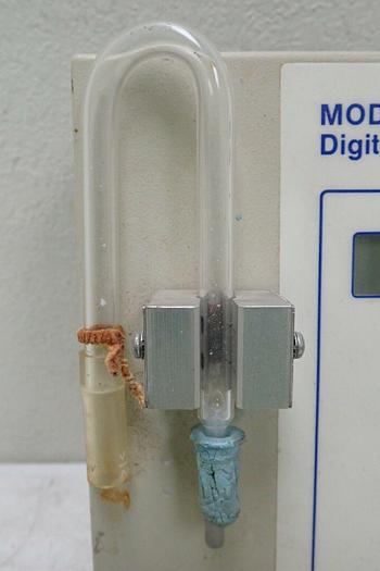 Used Fisher Scientific MODEL 520 Digital Flow Meter