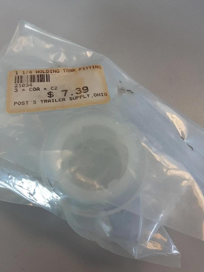 1 1/4 Holding Tank Fitting Part # 21034