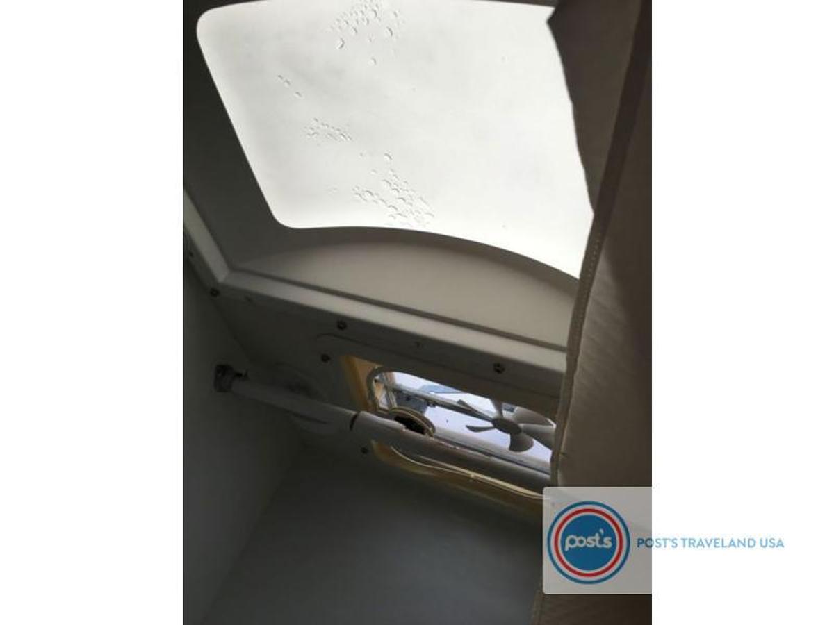 Used Used 2020 Lance Truck Camper 825