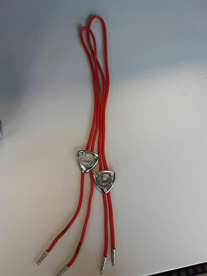 Used Avion Travelcade Club Mens Bolo Cowboy Ties