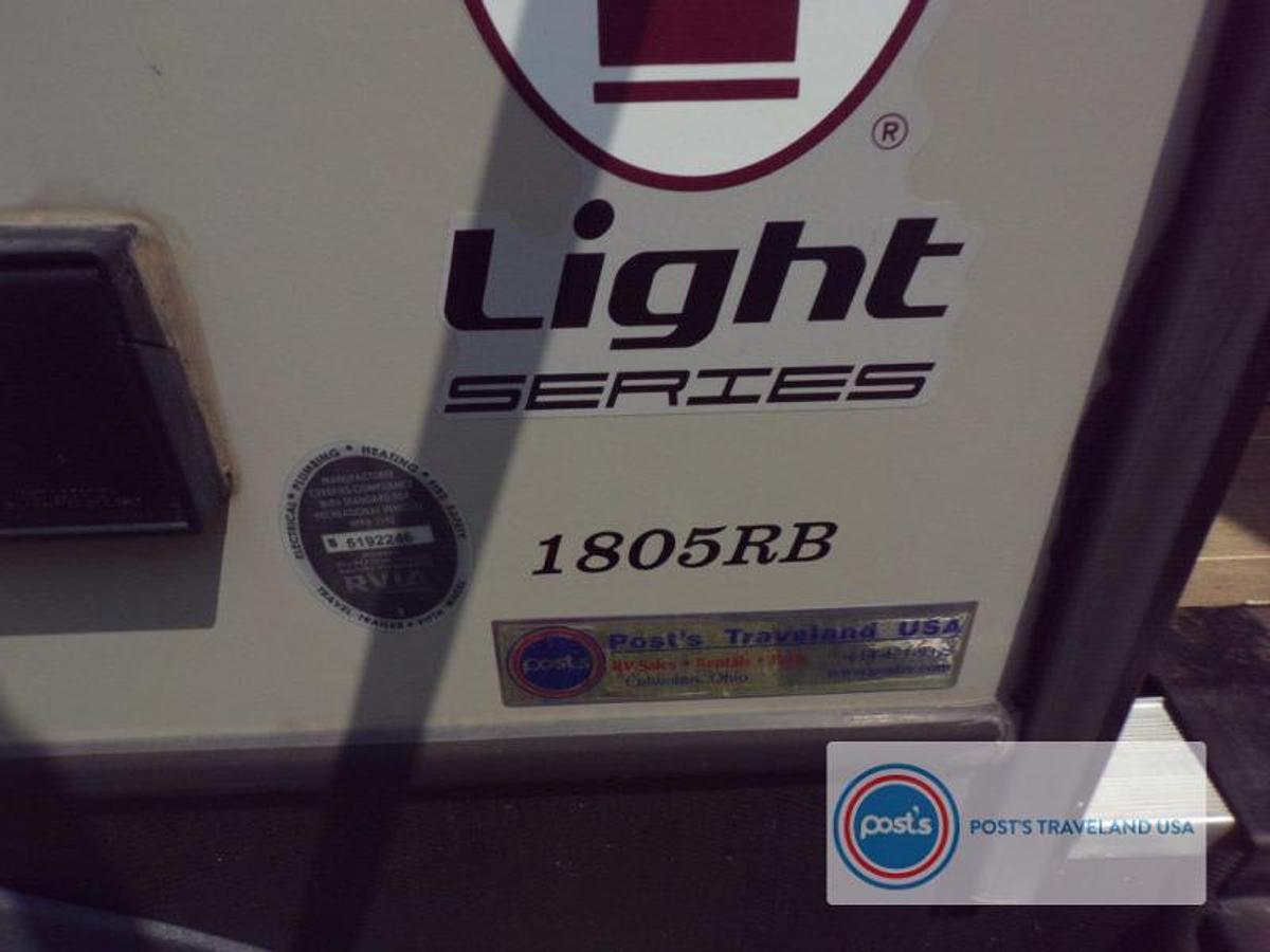 Used Used 2019 Dutchmen RV Coleman Light 1805RB