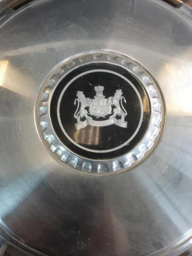 Used Ford or Mercury 1970s Marquis Hubcaps