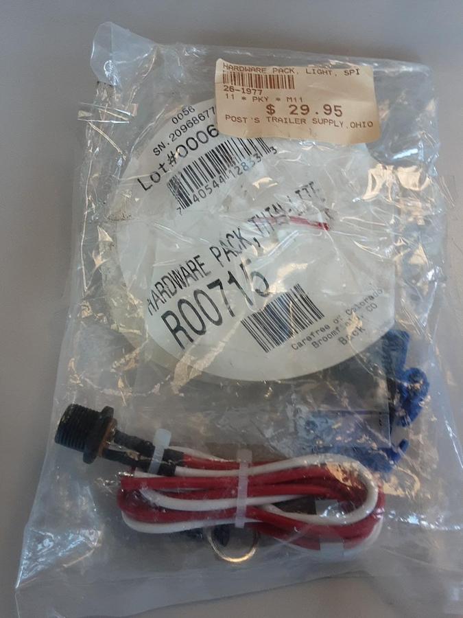 Carefree Hardware Pack Thin Lite Part # 26-1977