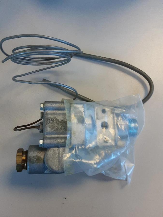VC4510-001 Robertshaw Oven Thermostat