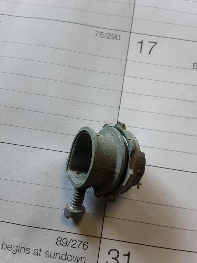 NIB GAMPAK 19431 Straight Squeeze Type Connector