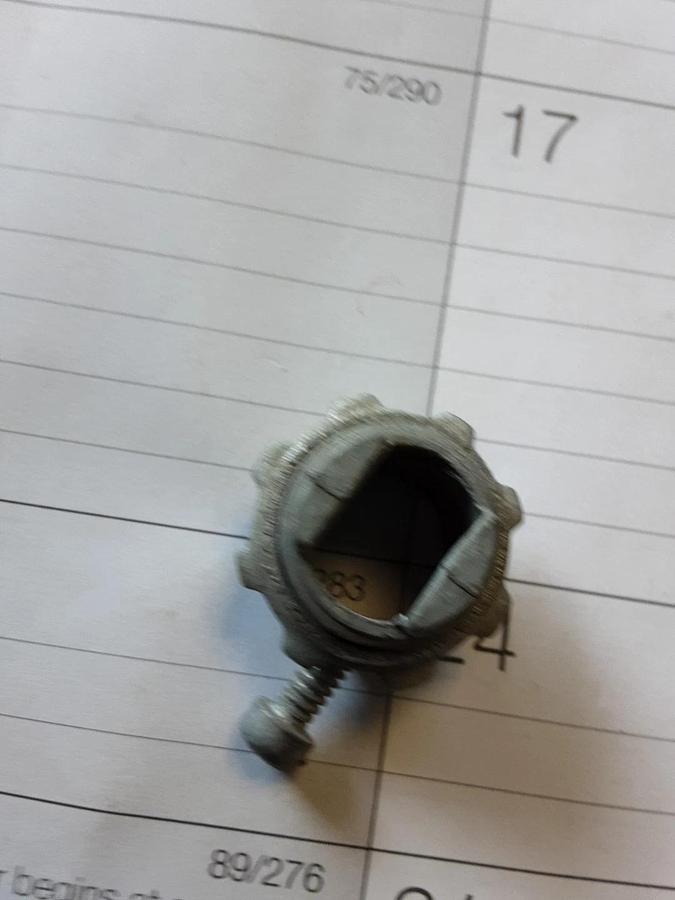 NIB GAMPAK 19431 Straight Squeeze Type Connector