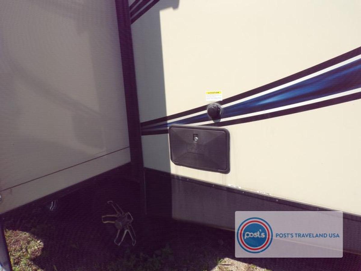 Used Used 2018 Keystone RV Bullet 220RBI