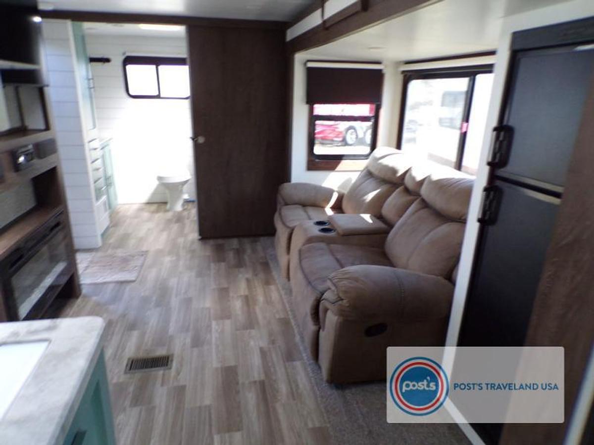 Used Used 2019 Forest River RV Salem Hemisphere Hyper-Lyte 23RBHL