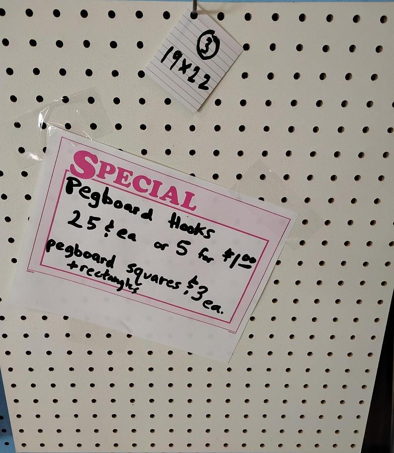 Pegboard 19x22