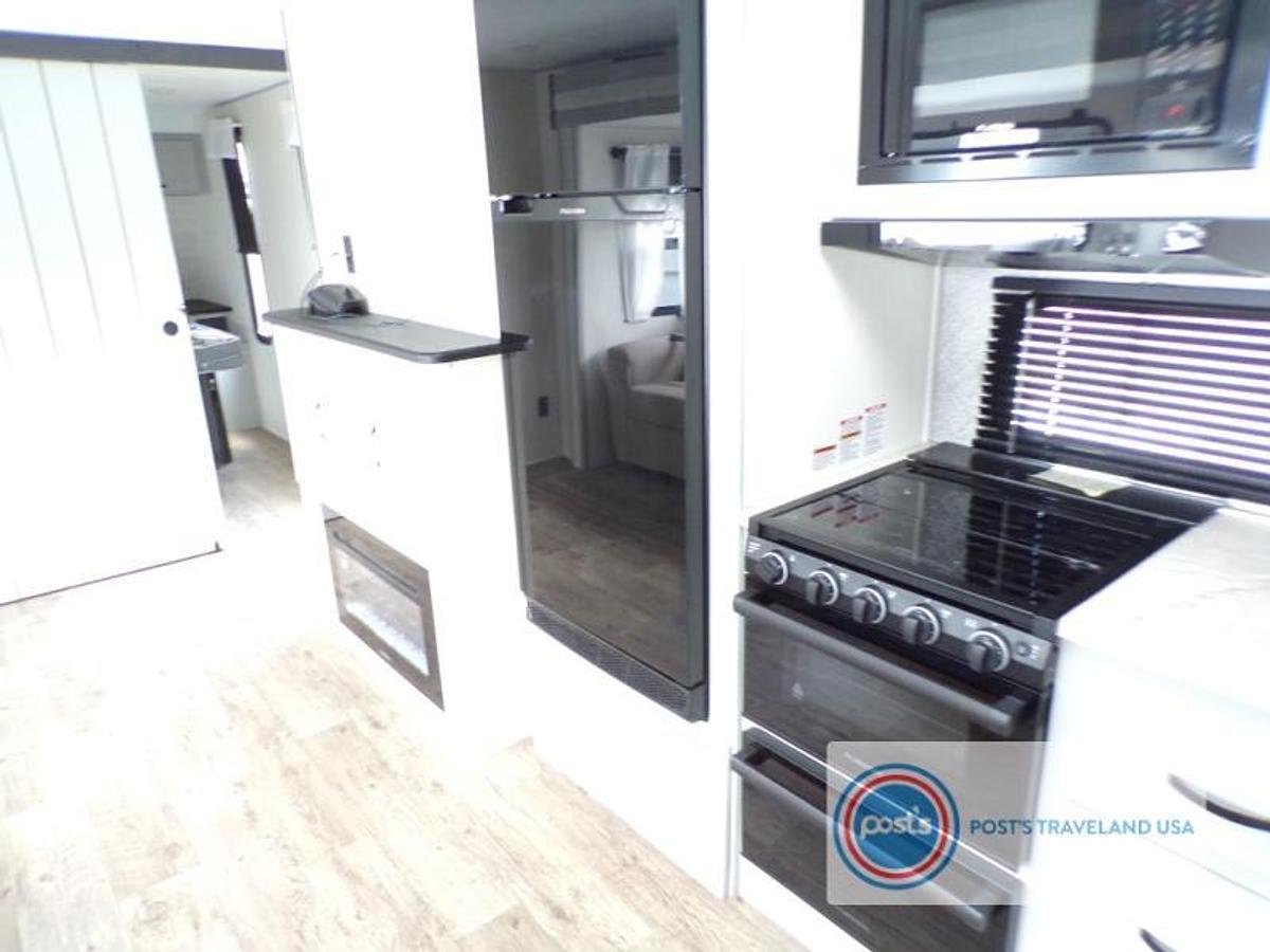 Used Used 2022 Forest River RV Vibe 28RB