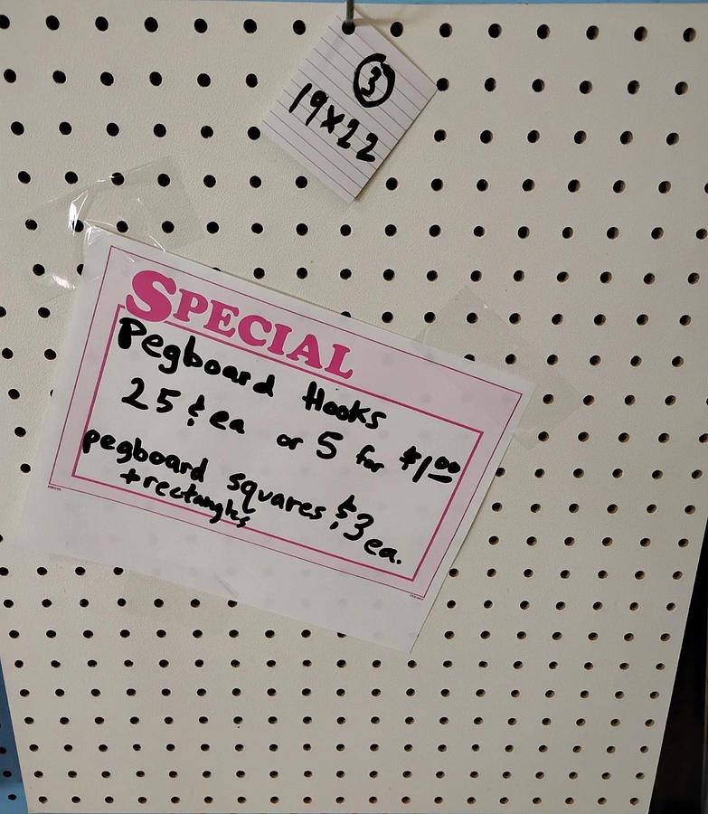 Pegboard 19x22