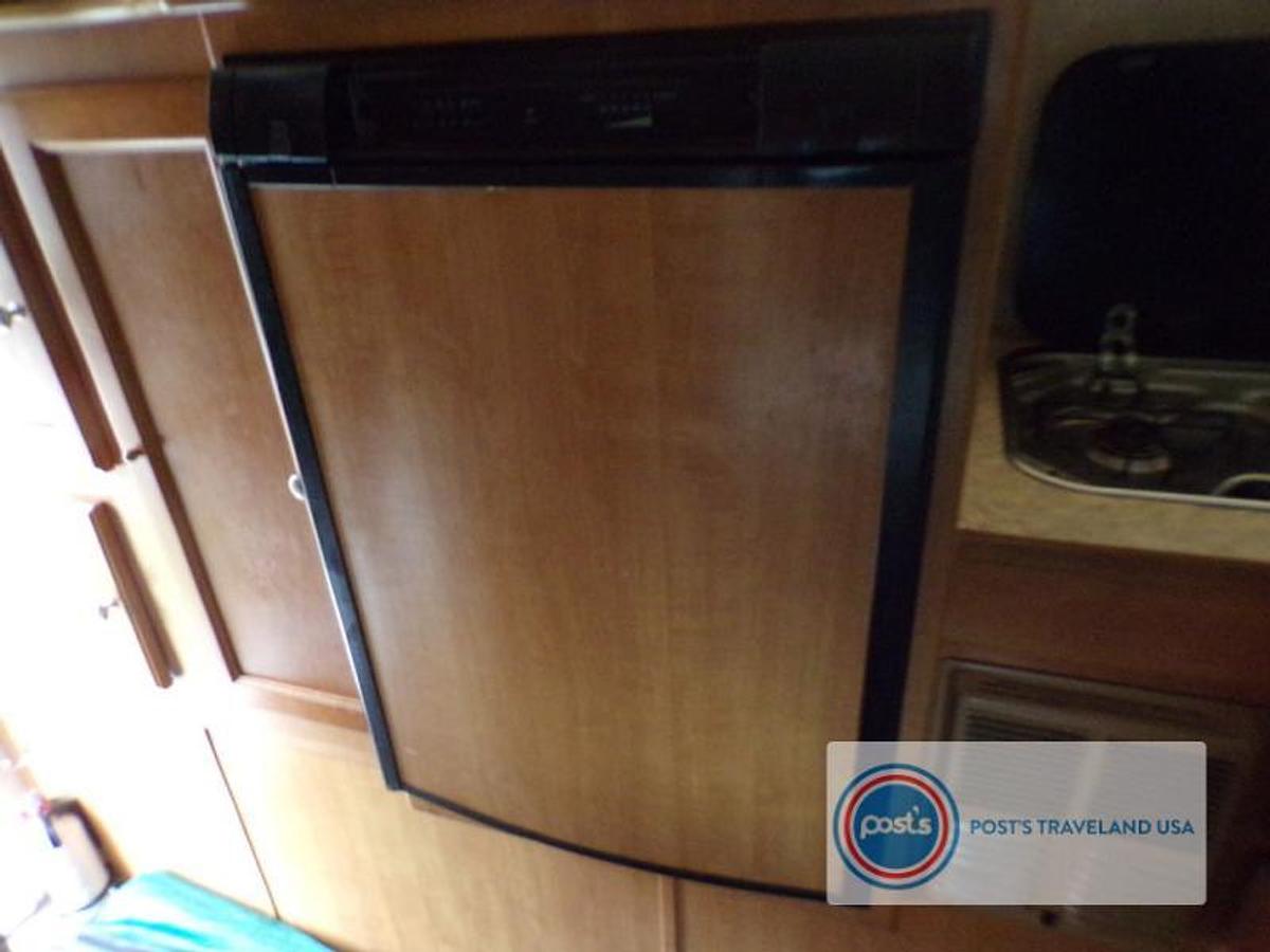 Used Used 2011 Travel Lite Truck Campers 875 Series