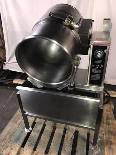 Used  MARKET FORGE #FT-10CE, 40 QT. ELECTRIC TILTING STEAM KETTLE ON DELUXE STAINLESS STEEL DRAIN STAND, (#821).