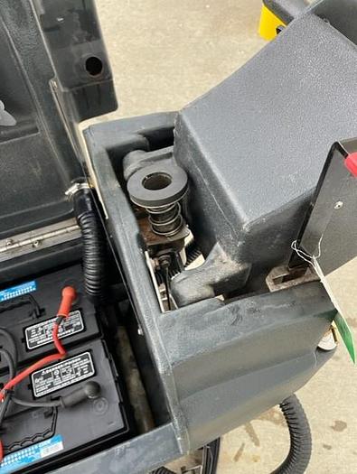 Refurbished VIPER FANG 20 FLOOR SCRUBBER (REFURBISHED) 