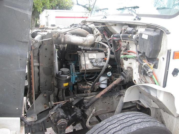 Used 2001 International 4700 Digger Derrick Truck