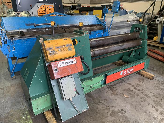 Used MORGAN MPR 1500mm x 10mm Power operated Pyramid Rollers