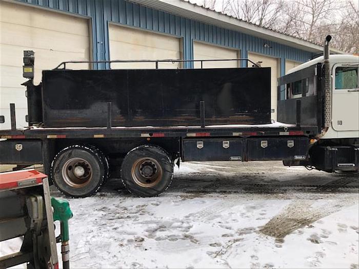 Used 2004 Peterbilt 1500 Gallon Water Truck