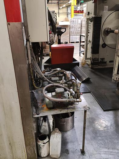 Used (visible in production) 2001 COMEXI  FJ2108 - 8 col. C.I Flexo