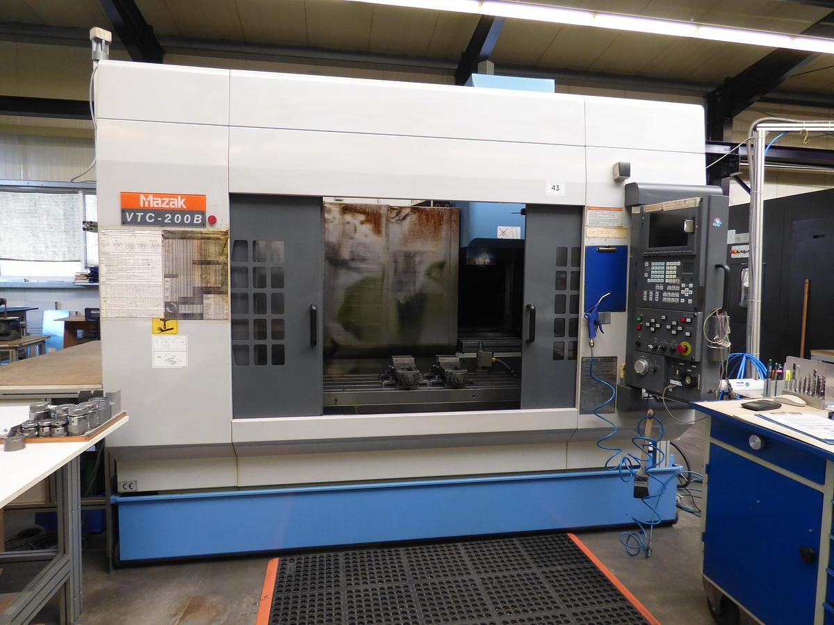 Gebraucht 2000 MAZAK VTC 200 B