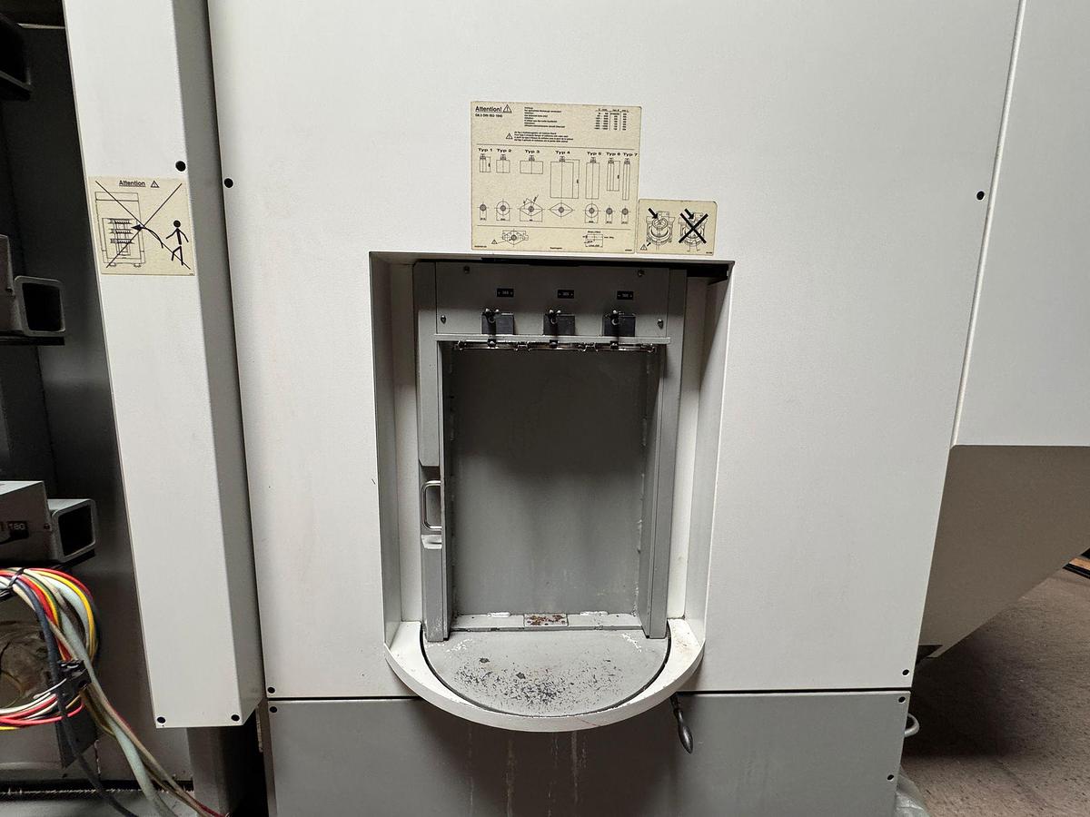 Gebraucht 2008 DECKEL MAHO DMC 100 H duoBLOCK