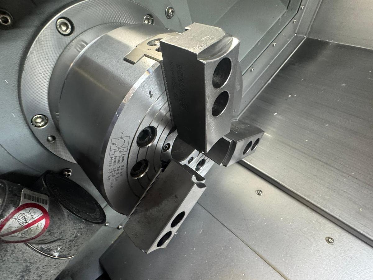 Gebraucht 2017 HURCO TMM8i