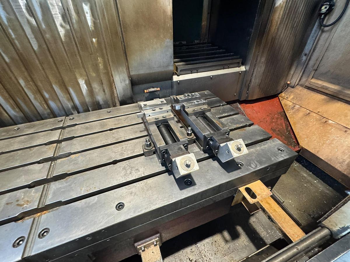 Gebraucht 2006 MAZAK VTC 300C II