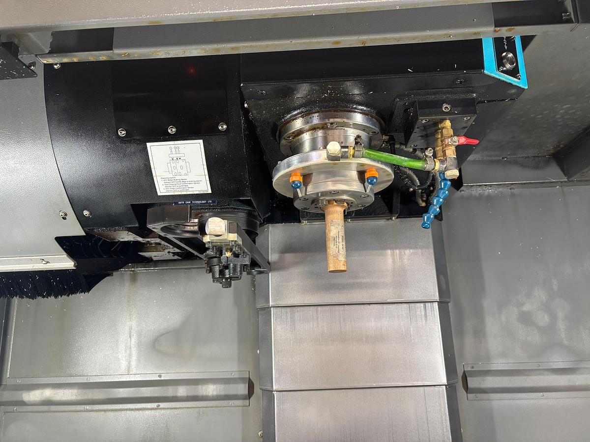 Gebraucht 2019 HURCO VM 10 iPLUS