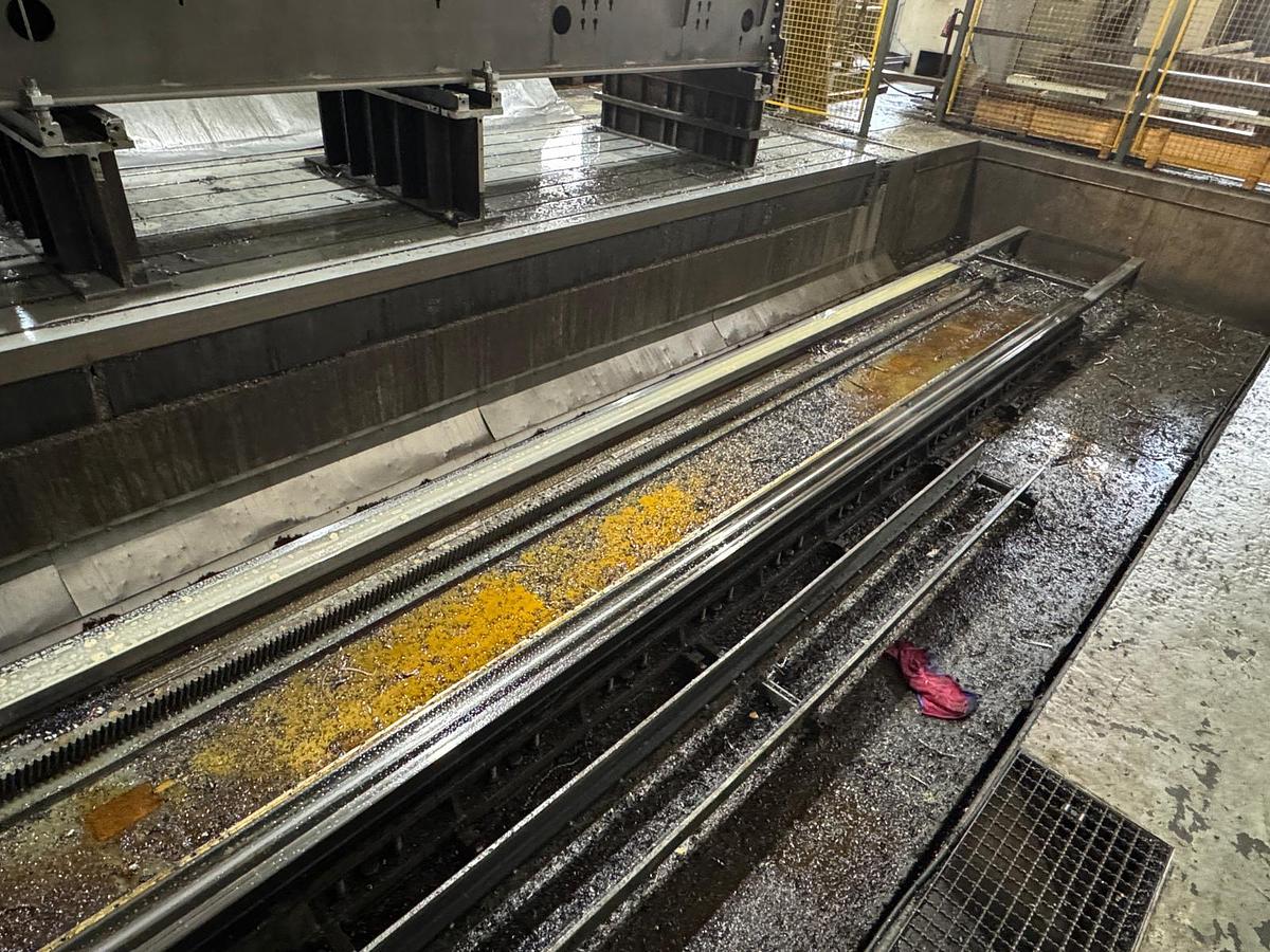 Gebraucht 2008 ZAYER 20 KCU