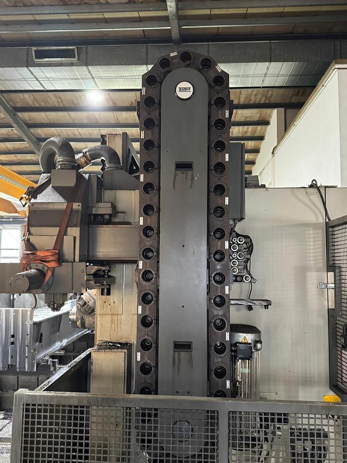 Gebraucht 2008 ZAYER 20 KCU