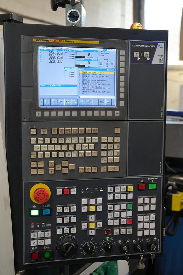 Gebraucht 2019 DOOSAN LYNX 300 M