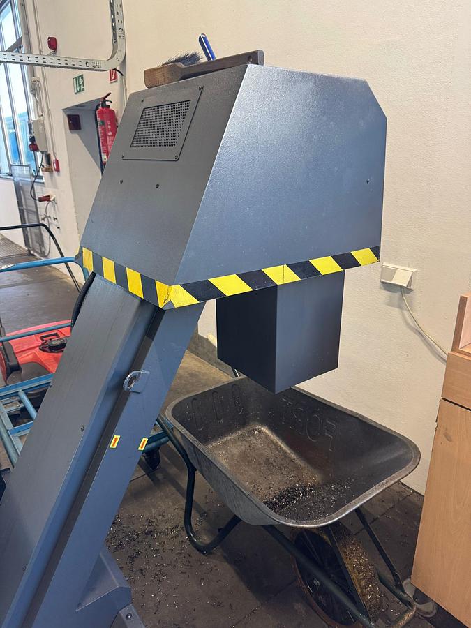 Gebraucht 2016 MTcut V110-15TH