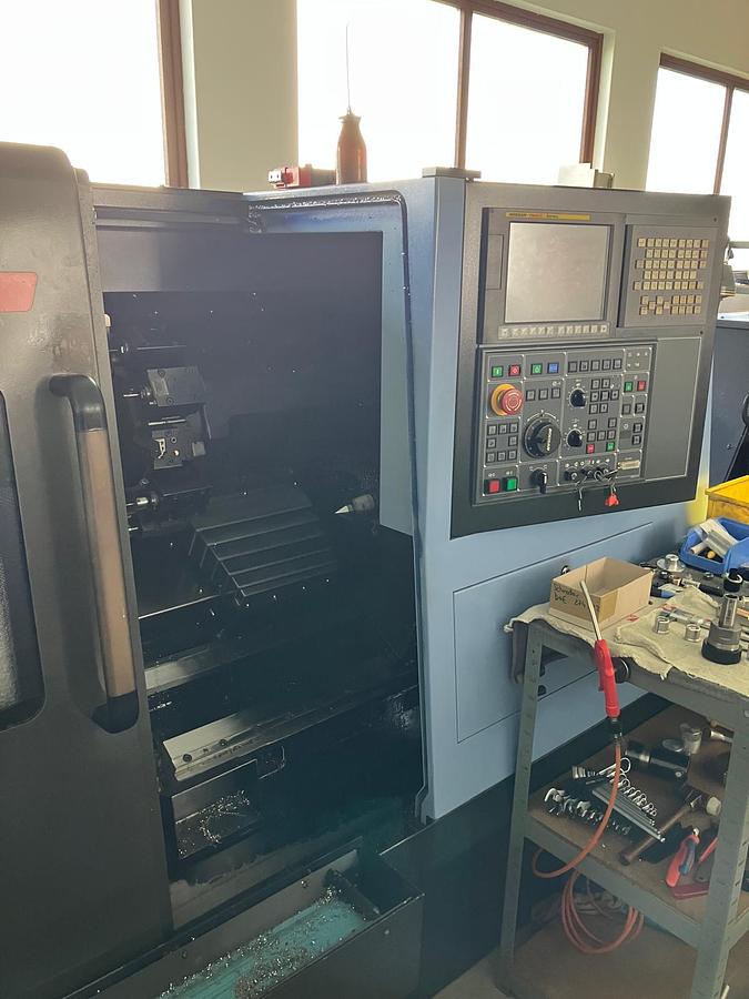 Gebraucht 2011 DOOSAN LYNX 220 LMA