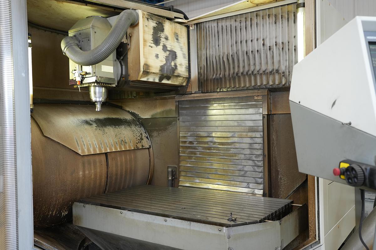 Gebraucht 2002 DECKEL-MAHO DMU 100 T