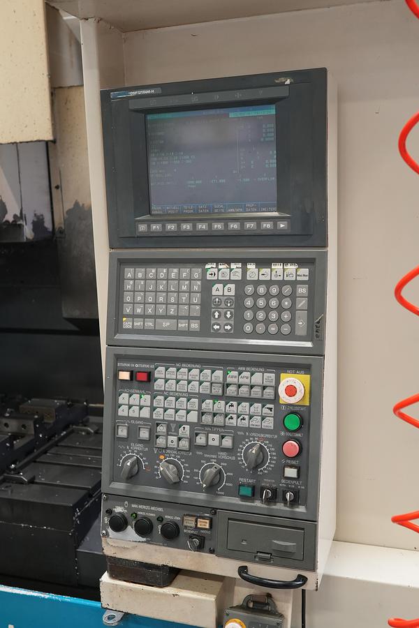 Gebraucht 2000 OKUMA MX-55VA