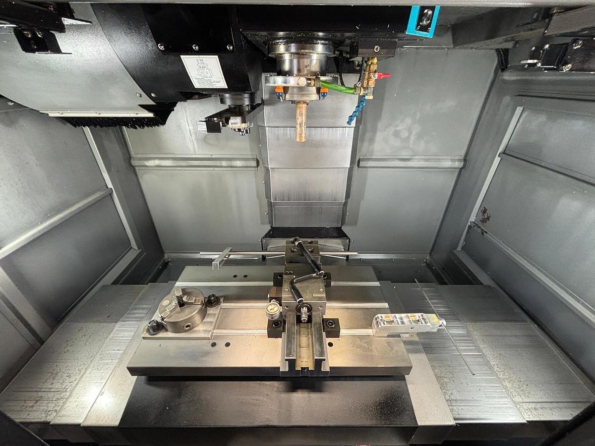 Gebraucht 2019 HURCO VM 10 iPLUS