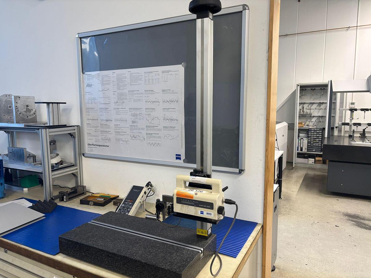 Gebraucht ZEISS Surfcom 130A