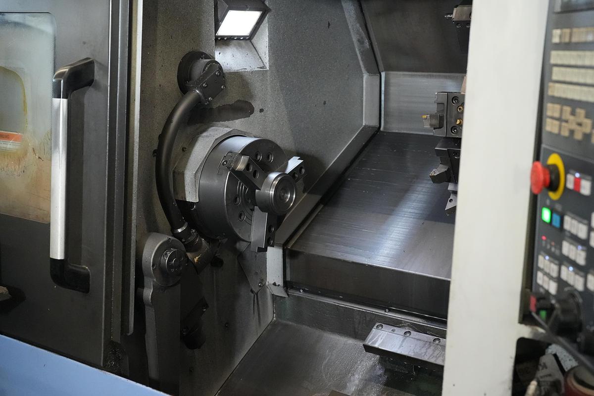 Gebraucht 2019 DOOSAN LYNX 300 M