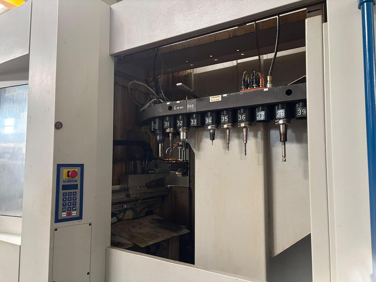 Gebraucht 2001 MIKRON UCP 1350